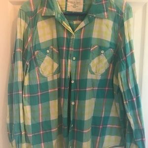 Women’s XL shirt